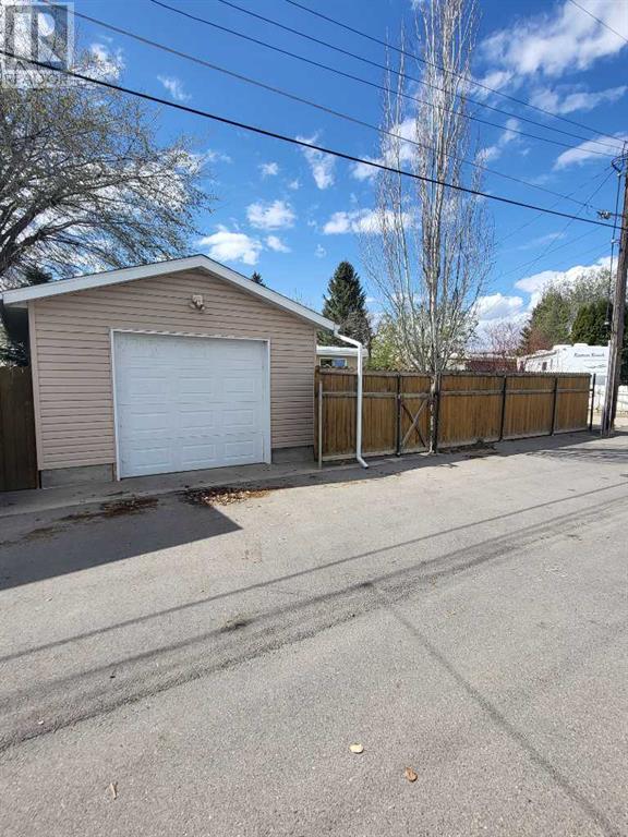 817 7 Street N, Lethbridge, Alberta  T1H 1Y6 - Photo 33 - A2216350