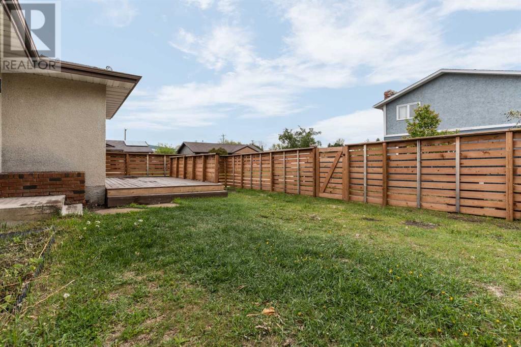 6301 43a Avenue Close, Camrose, Alberta  T4V 3N3 - Photo 31 - A2218732