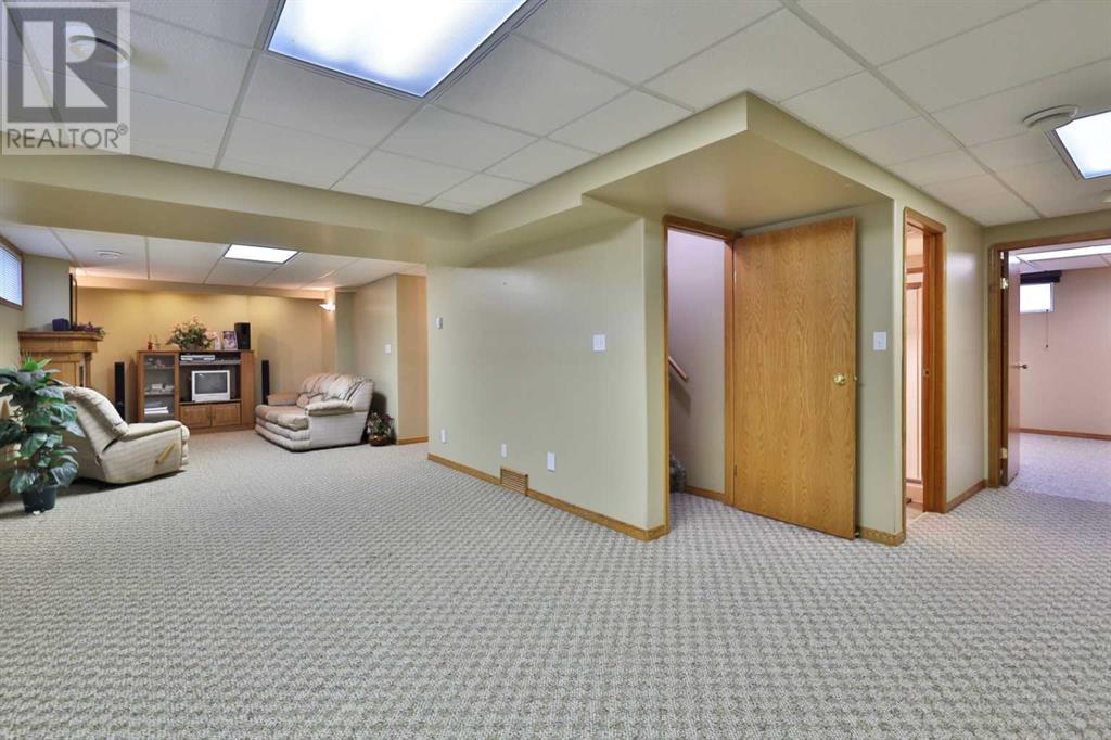56 Edgewood Drive, Camrose, Alberta  T4V 4Z1 - Photo 32 - A2221389