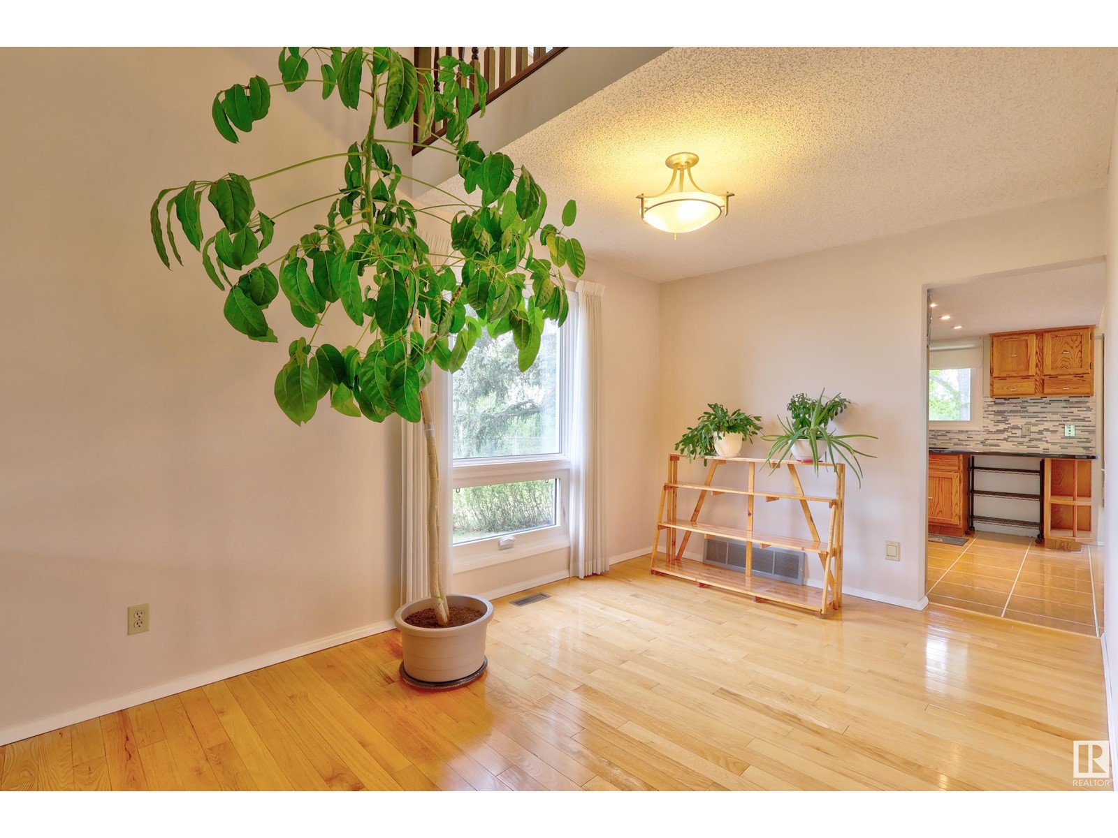 1804 114 St Nw, Edmonton, Alberta  T6J 4V1 - Photo 11 - E4437620