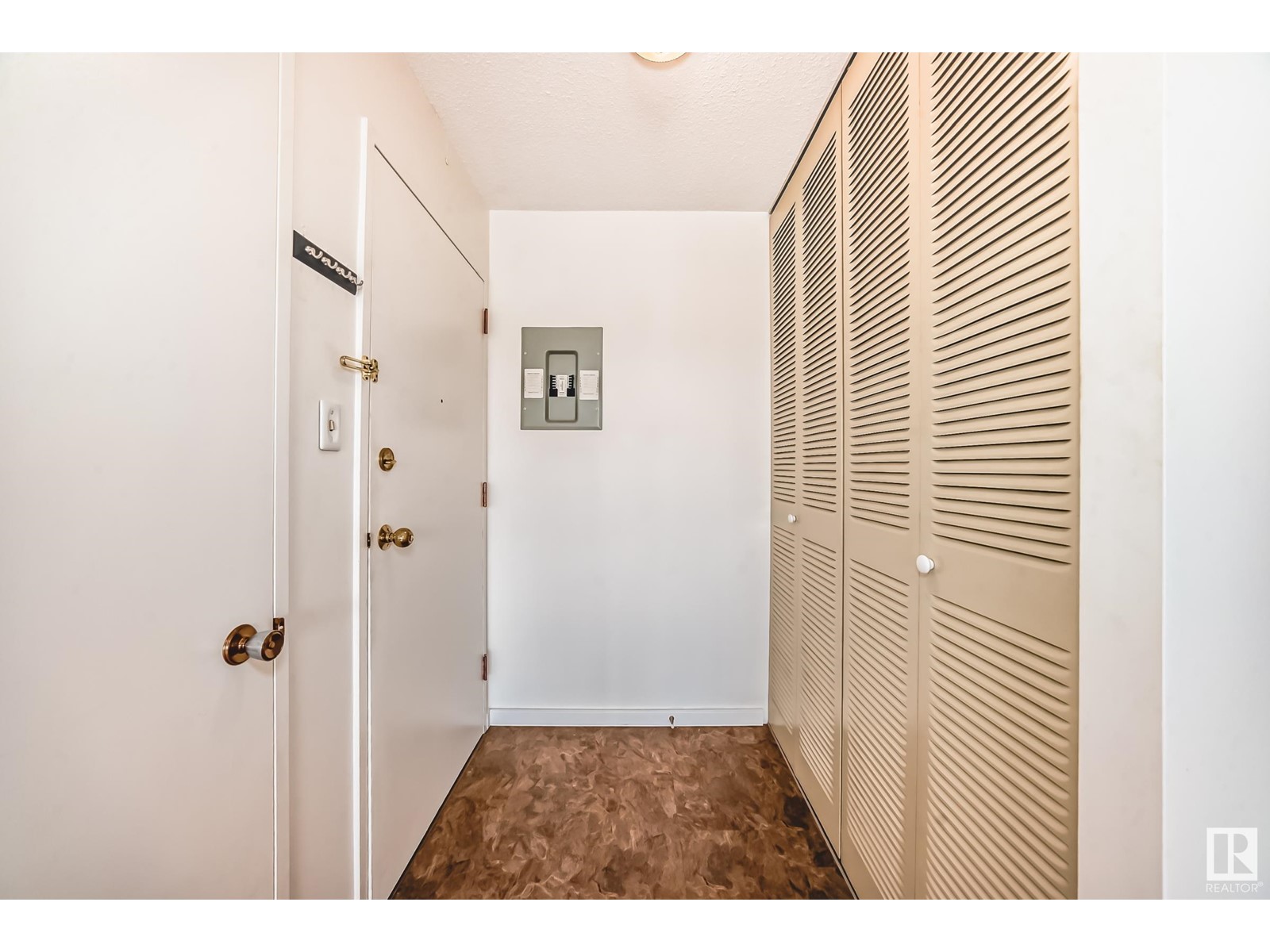 Property at #301 11415 41 AV NW image 2
