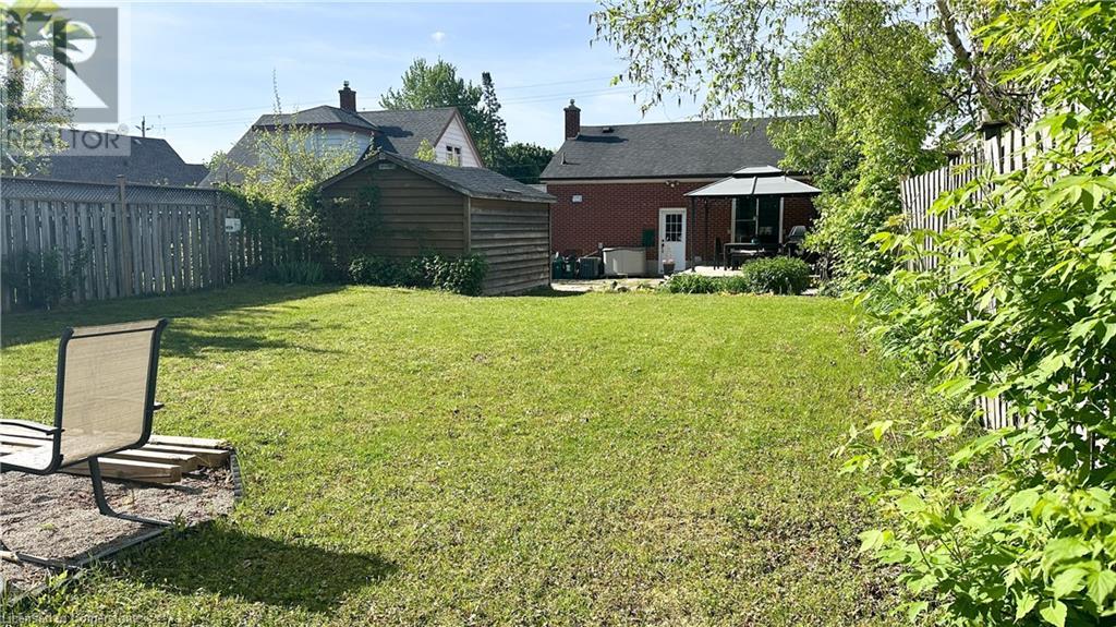 776 Elizabeth Street, Kitchener, Ontario  N2H 6H5 - Photo 40 - 40729411