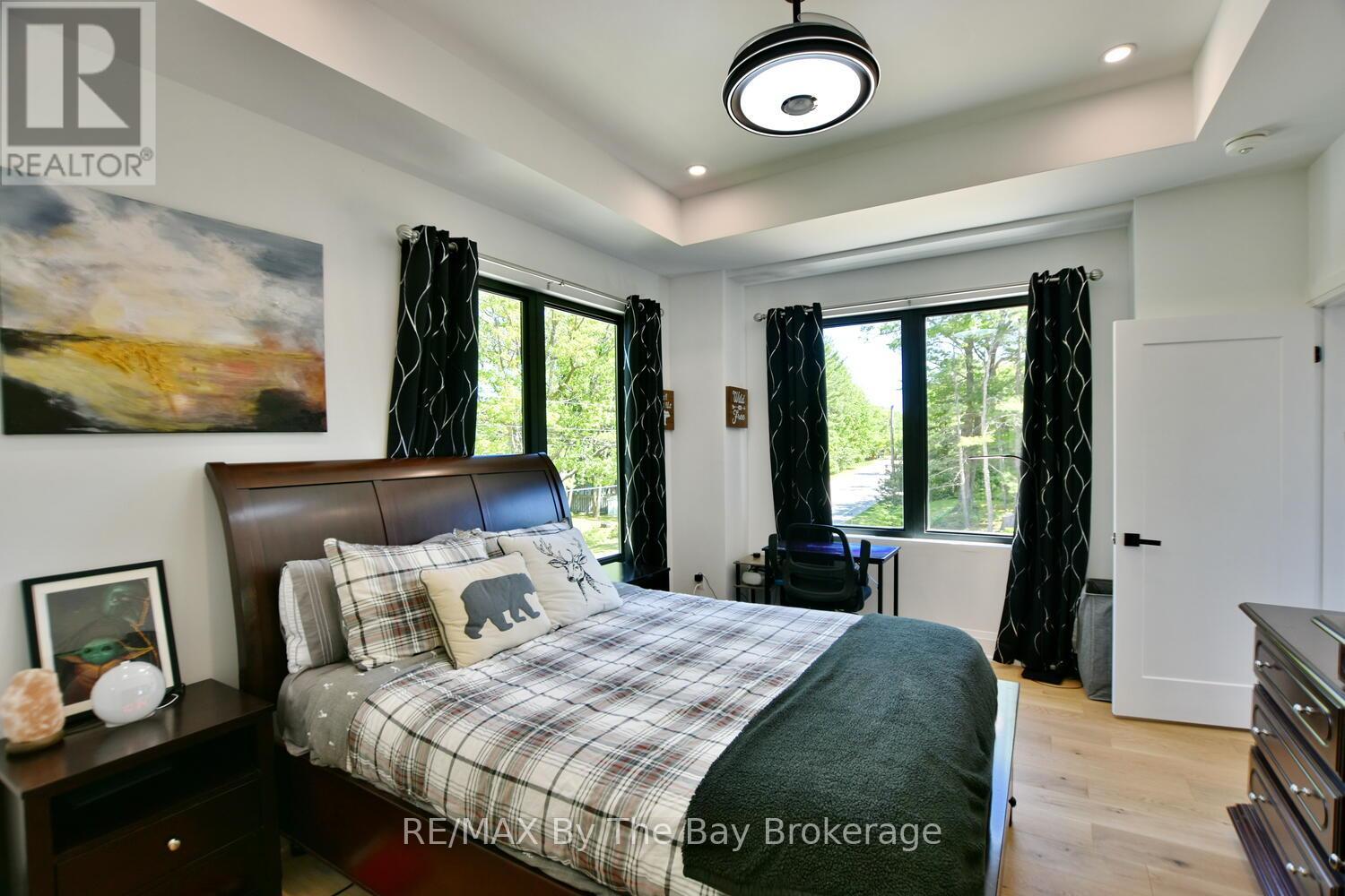 183 Woodland Drive, Wasaga Beach, Ontario  L9Z 2V4 - Photo 36 - S12010935