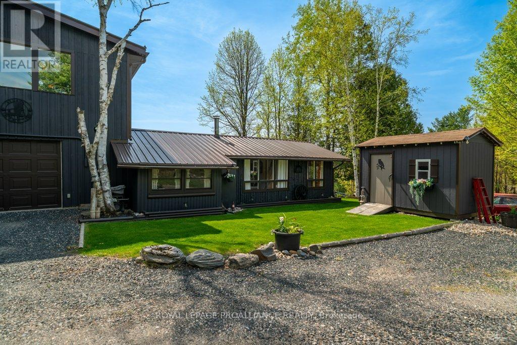 1130 Hummingbird Lane, Central Frontenac, Ontario  K0H 0B6 - Photo 39 - X12163648