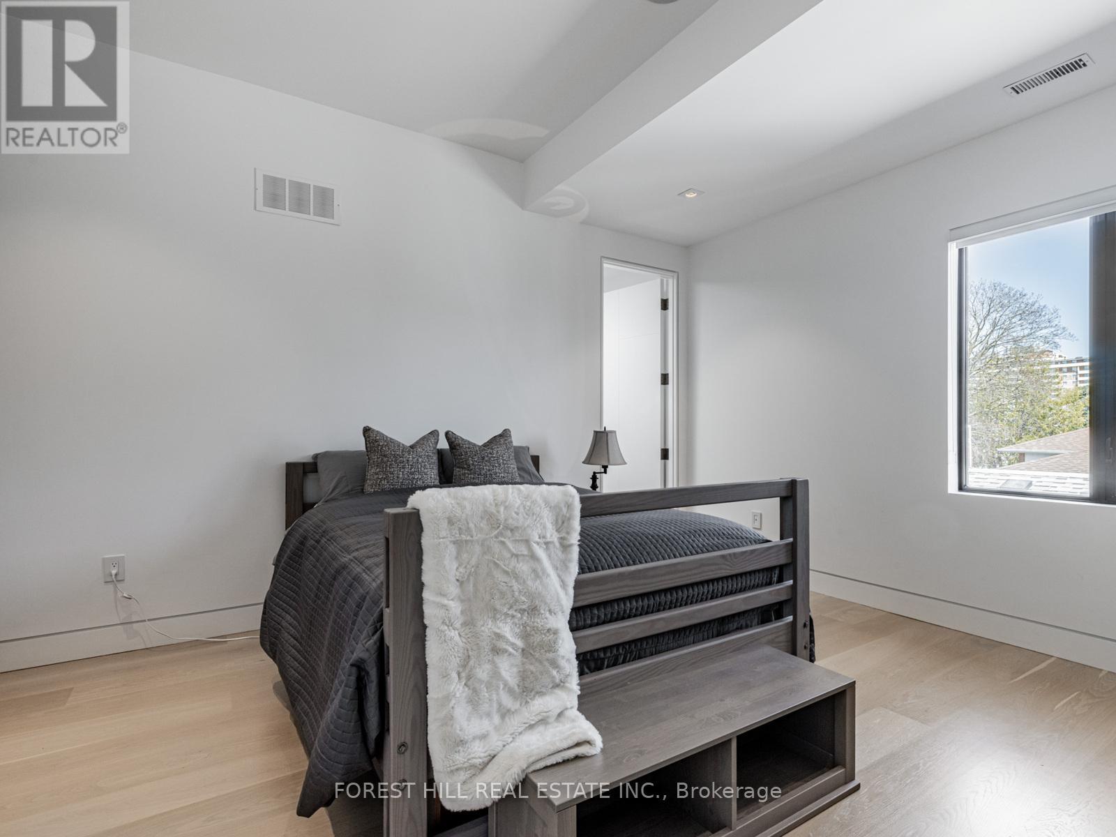 77 Risebrough Avenue, Toronto, Ontario  M2M 2E2 - Photo 30 - C12163442