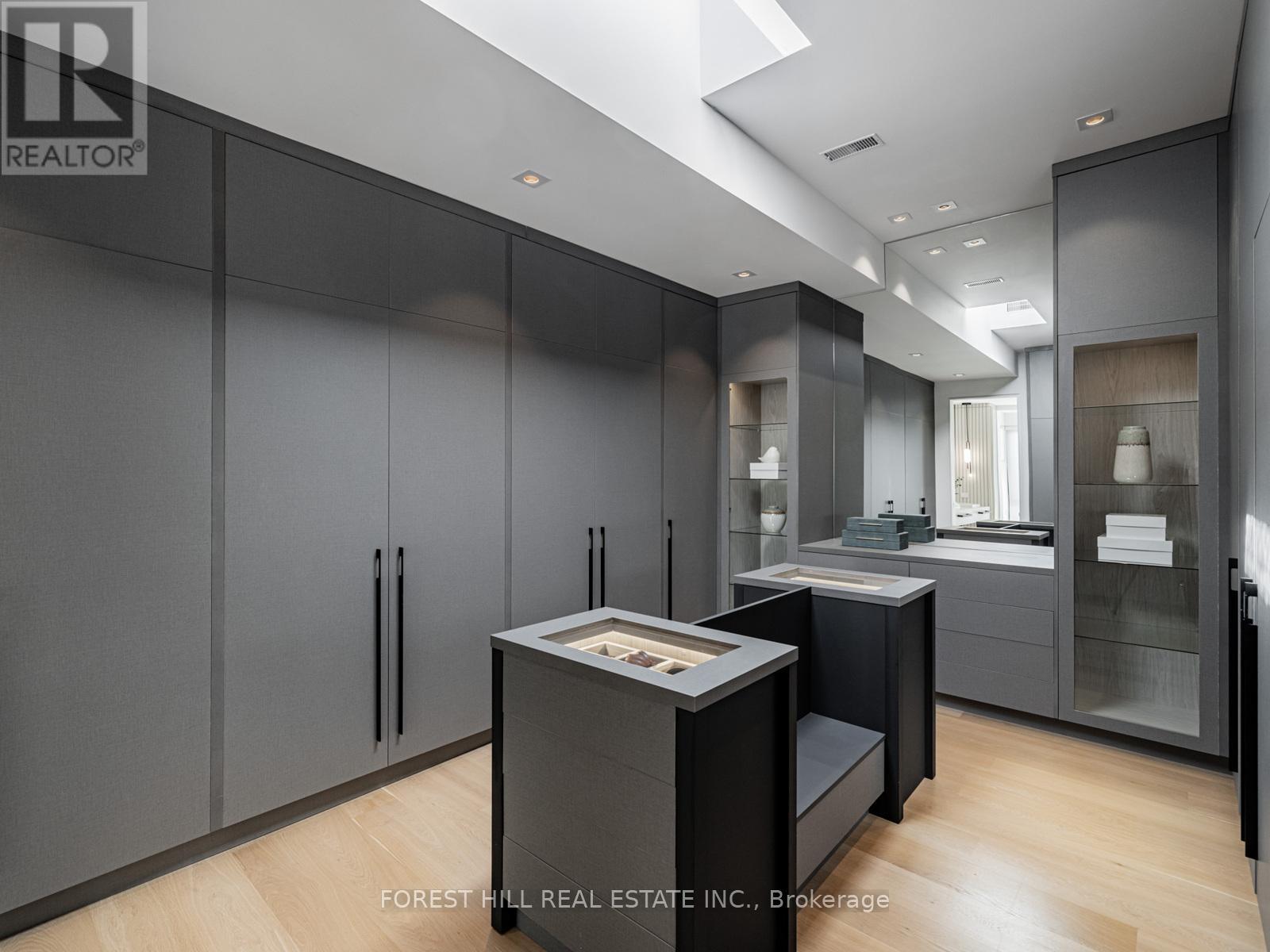 77 Risebrough Avenue, Toronto, Ontario  M2M 2E2 - Photo 36 - C12163442