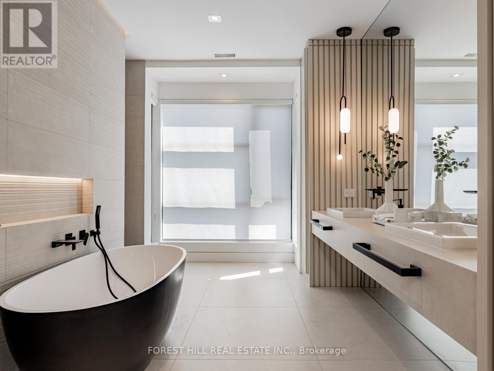 77 Risebrough Avenue, Toronto, Ontario  M2M 2E2 - Photo 37 - C12163442