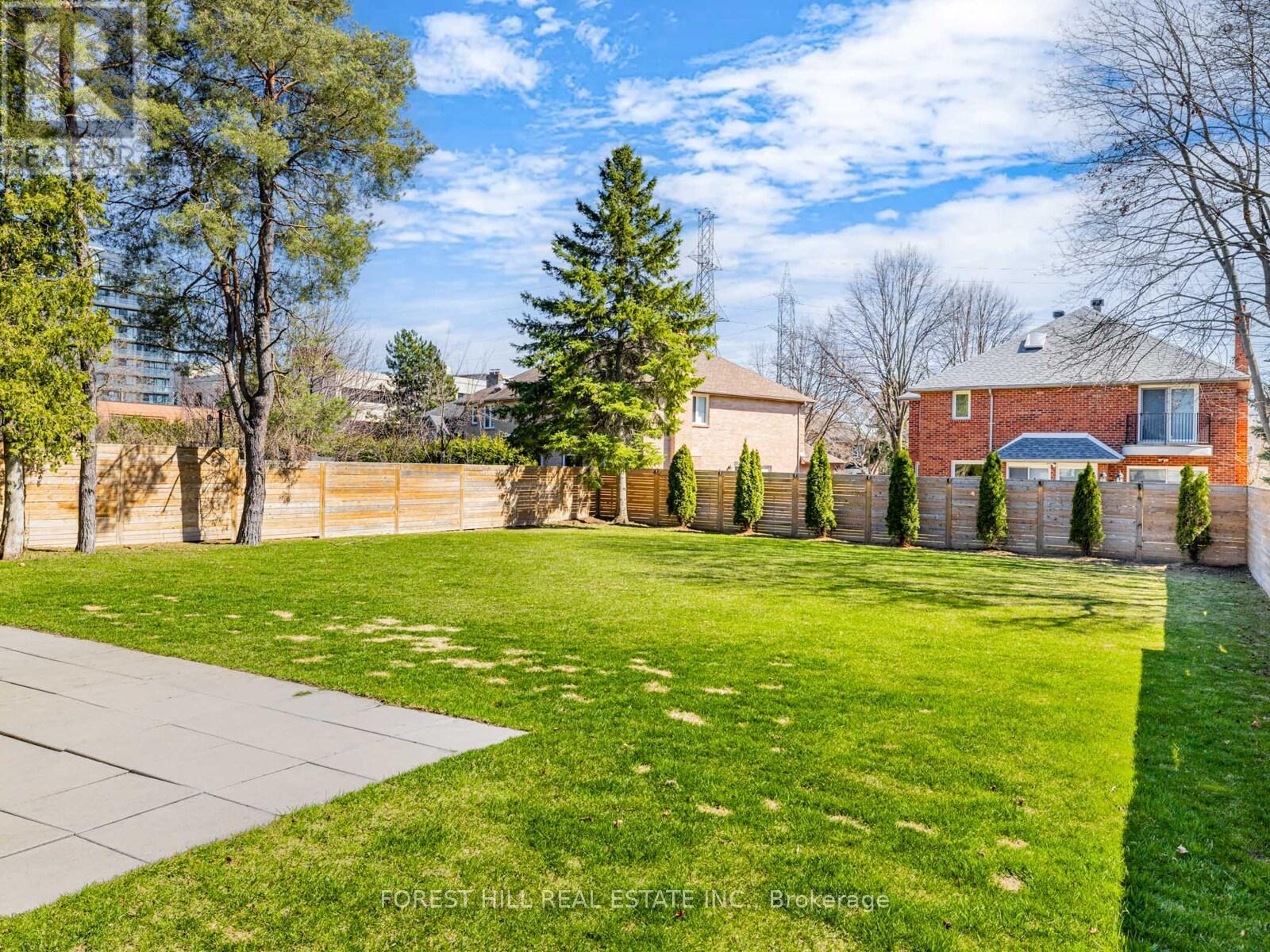 77 Risebrough Avenue, Toronto, Ontario  M2M 2E2 - Photo 49 - C12163442