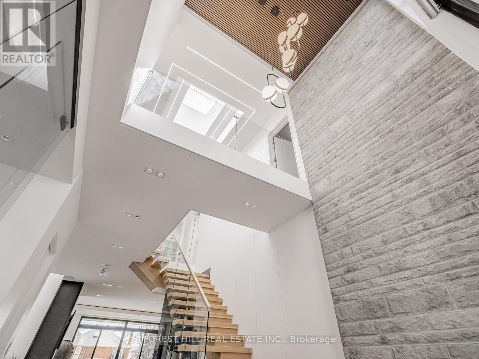 77 Risebrough Avenue, Toronto, Ontario  M2M 2E2 - Photo 6 - C12163442