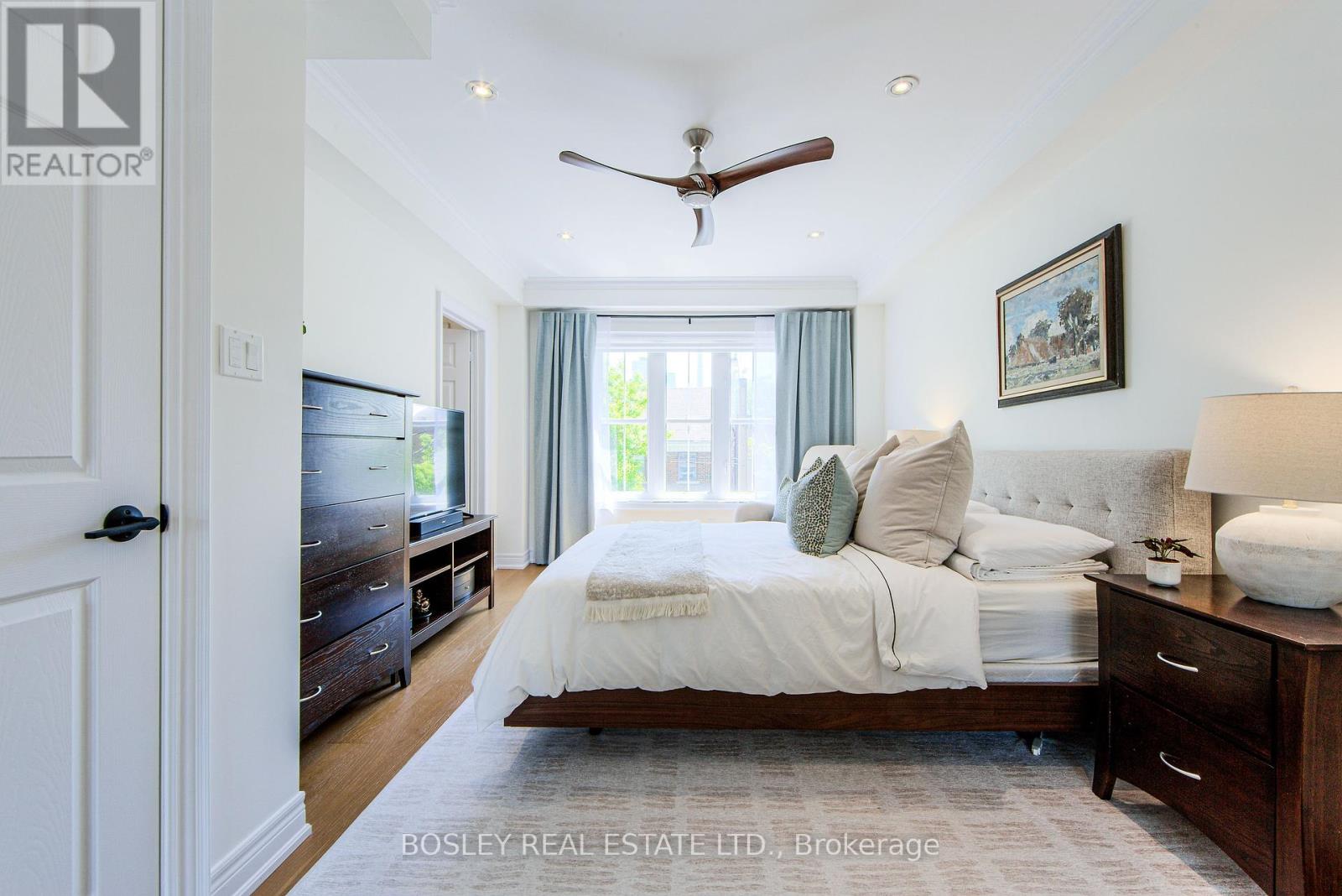 4 Baldwin Street, Toronto, Ontario  M5T 1L2 - Photo 14 - C12163520