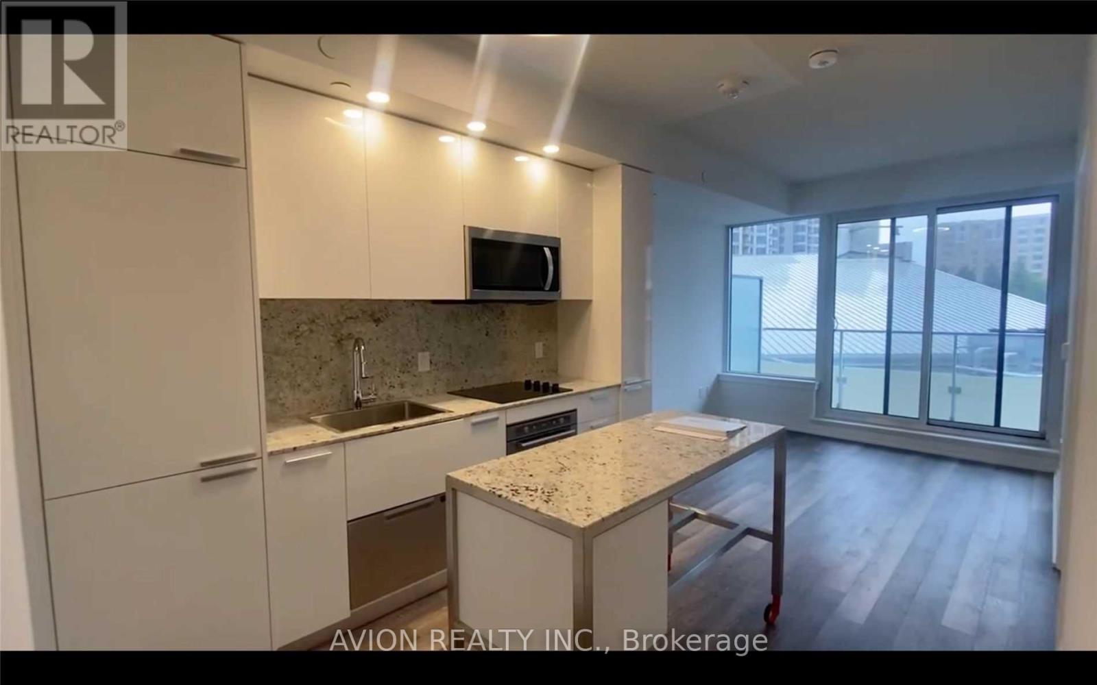 501 - 75 Canterbury Place, Toronto, Ontario  M2N 0L2 - Photo 2 - C12163538