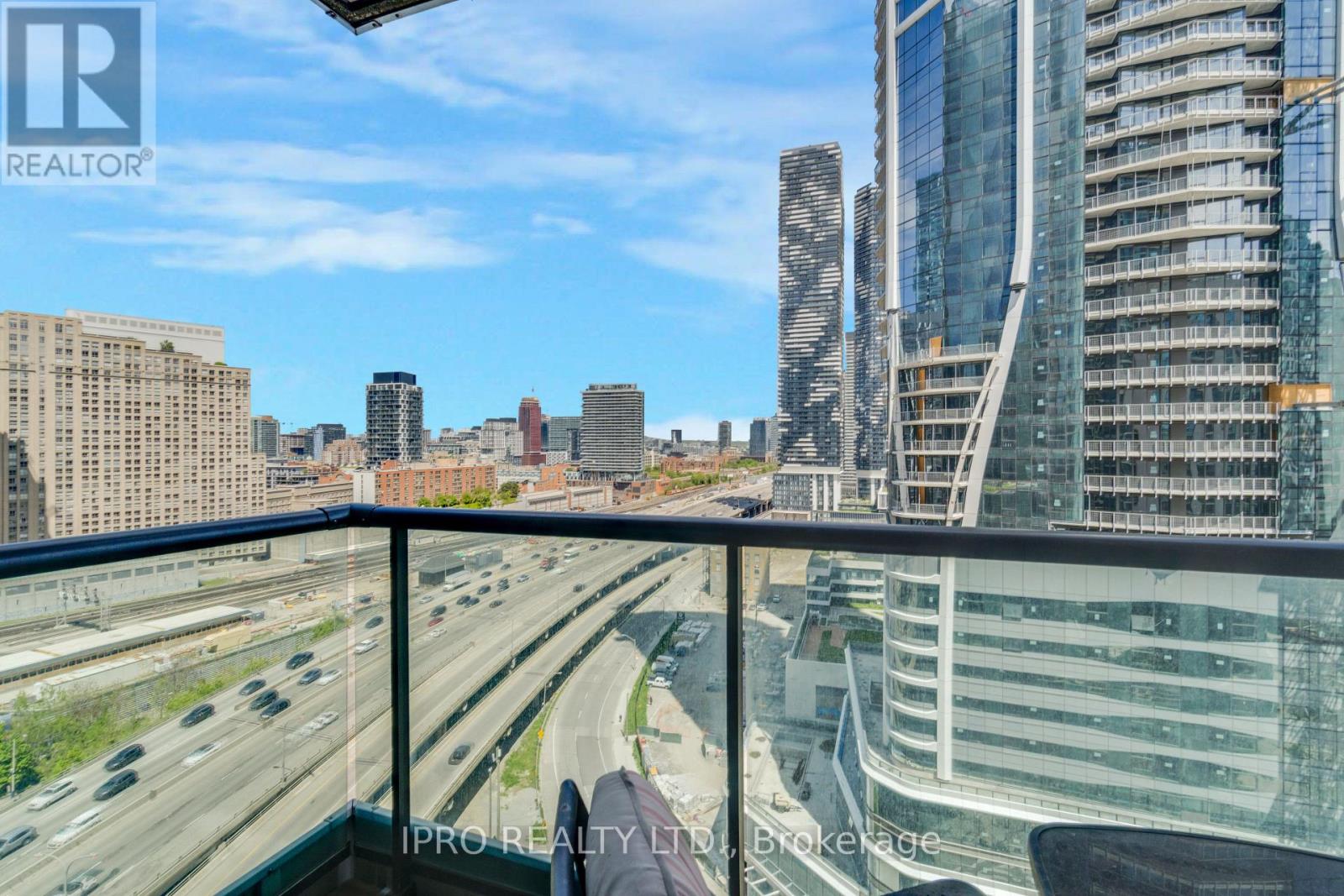 2007 - 16 Yonge Street, Toronto, Ontario  M5E 2A1 - Photo 34 - C12163555