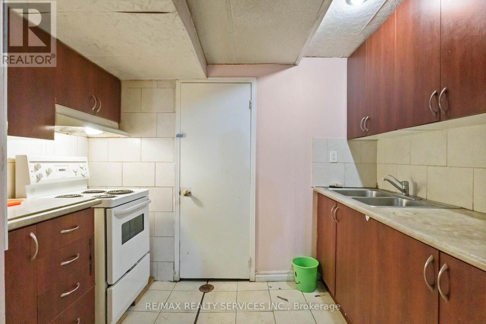 28 - 2075 Warden Avenue, Toronto, Ontario  M1T 3R1 - Photo 22 - E12163513