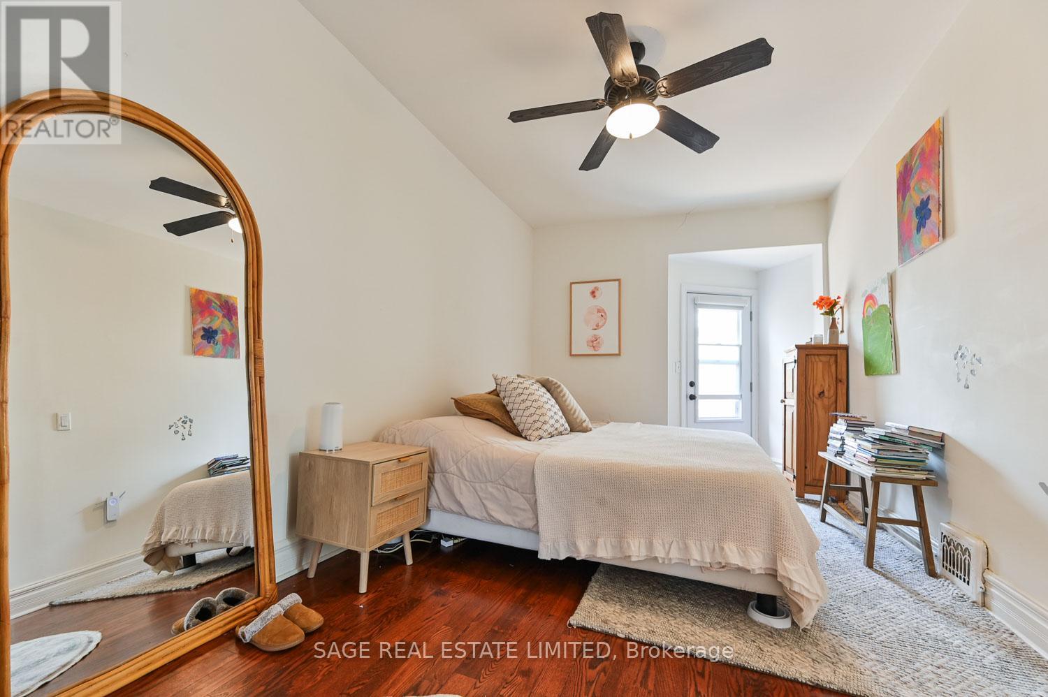 216 Balsam Avenue, Toronto, Ontario  M4E 3C5 - Photo 11 - E12163560