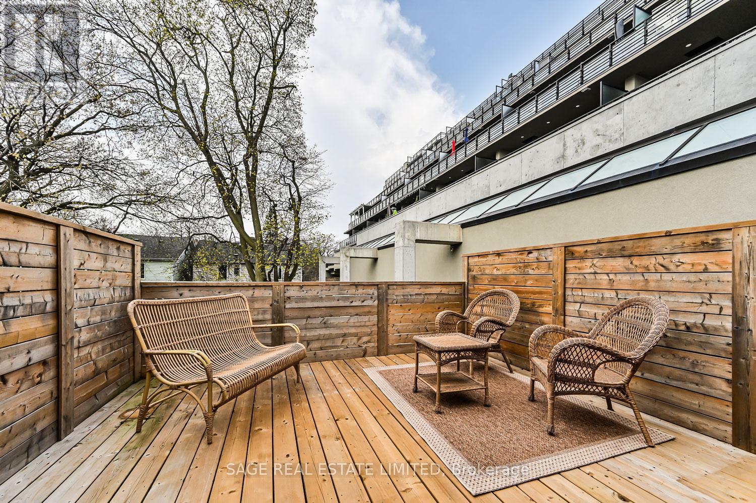 216 Balsam Avenue, Toronto, Ontario  M4E 3C5 - Photo 14 - E12163560