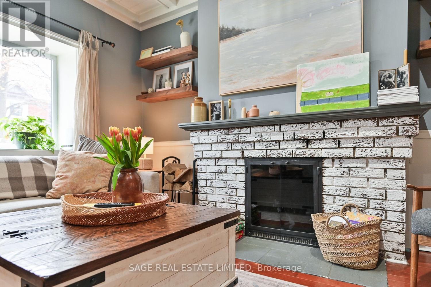 216 Balsam Avenue, Toronto, Ontario  M4E 3C5 - Photo 4 - E12163560
