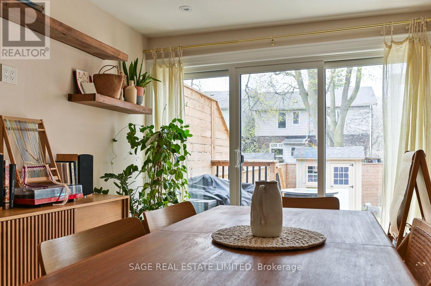 216 Balsam Avenue, Toronto, Ontario  M4E 3C5 - Photo 8 - E12163560