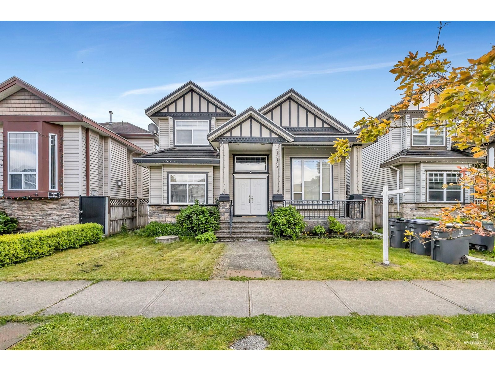 12168 96a Avenue, Surrey, British Columbia  V3V 7C3 - Photo 1 - R3004131