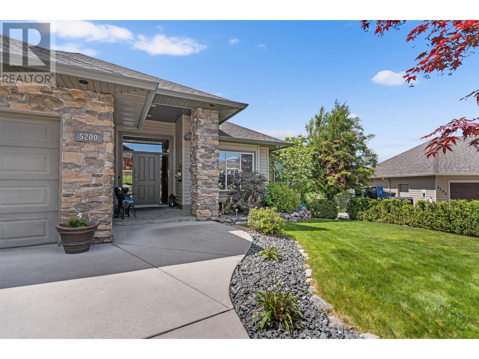 Property at 5200 Cobble Court image 3