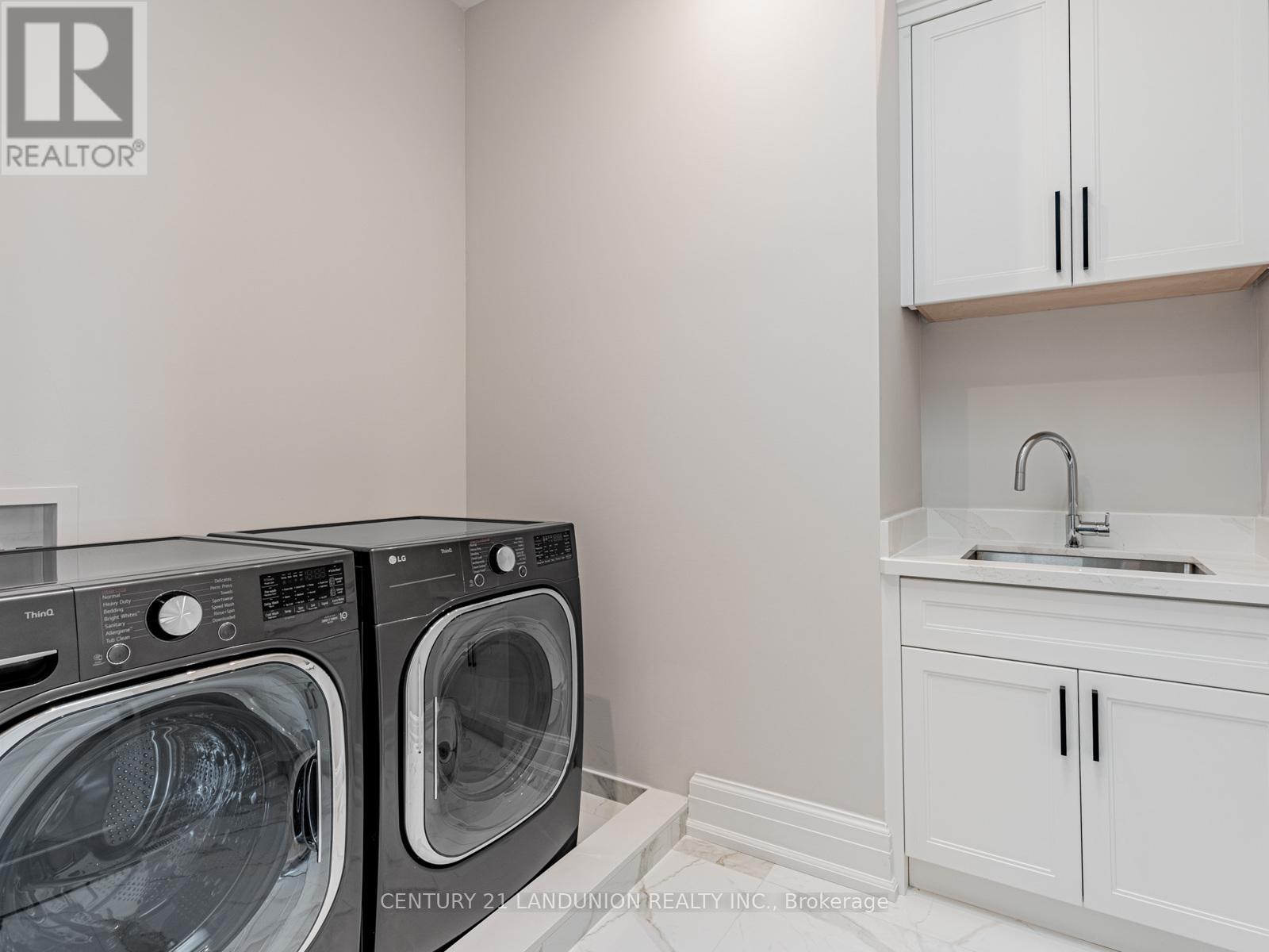 36a Elm Grove Avenue, Richmond Hill, Ontario  L4E 2W8 - Photo 29 - N12163479