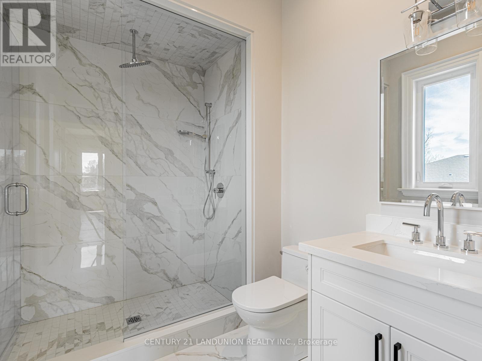 36a Elm Grove Avenue, Richmond Hill, Ontario  L4E 2W8 - Photo 32 - N12163479