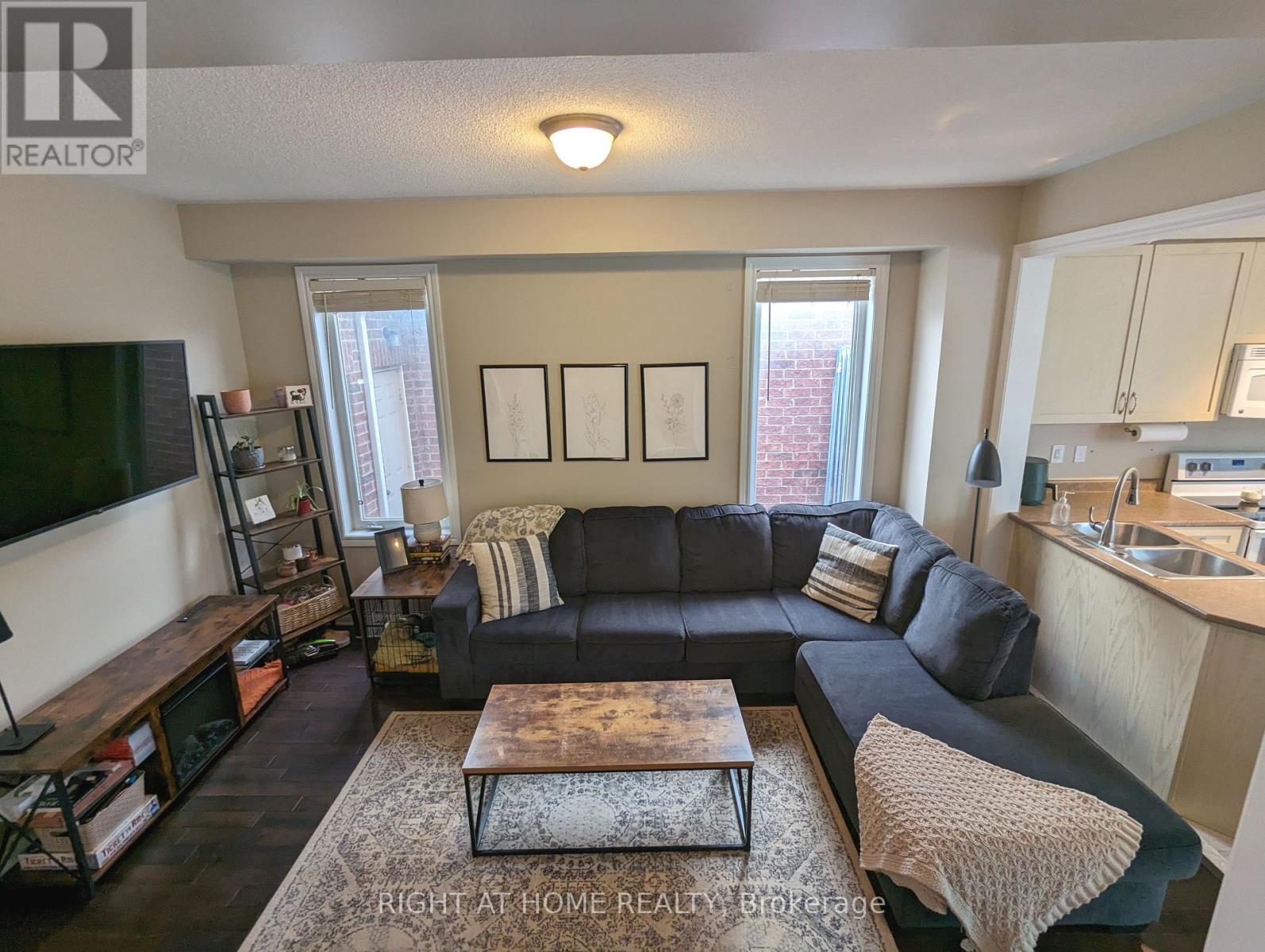 95 Collier Crescent, Essa, Ontario  L0M 1B5 - Photo 8 - N12163498
