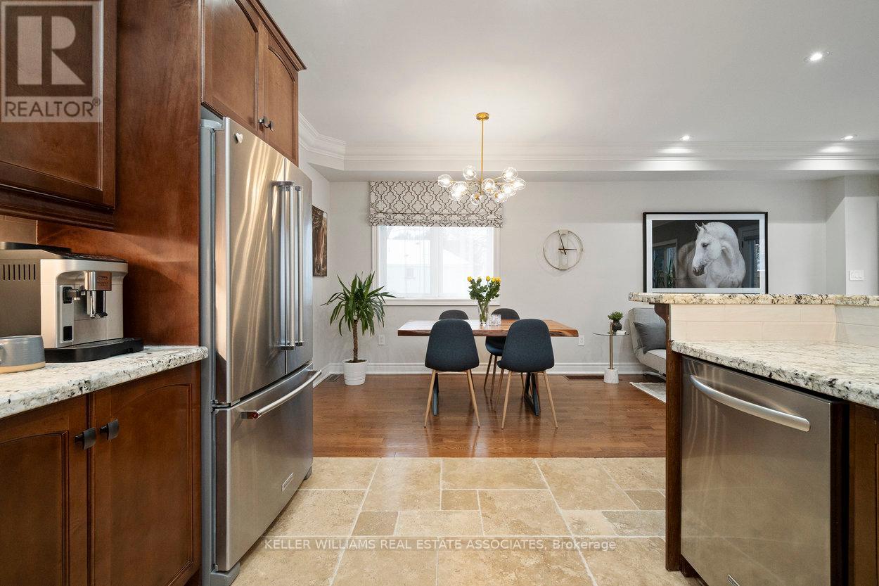 442 Valermo Drive, Toronto, Ontario  M8W 2M2 - Photo 18 - W12039794