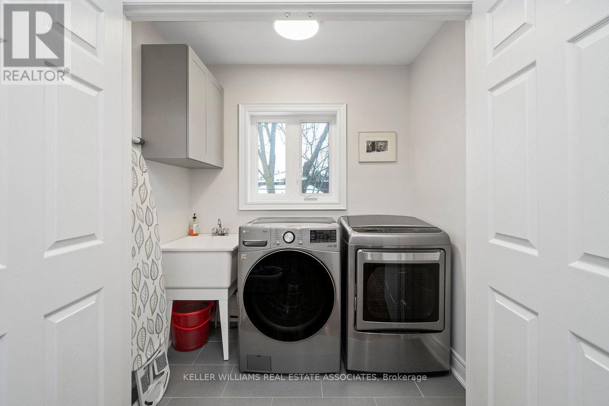 442 Valermo Drive, Toronto, Ontario  M8W 2M2 - Photo 30 - W12039794