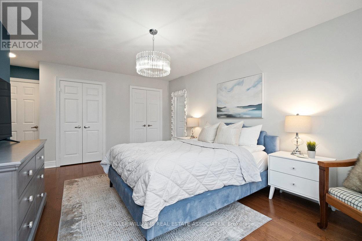 442 Valermo Drive, Toronto, Ontario  M8W 2M2 - Photo 22 - W12039794