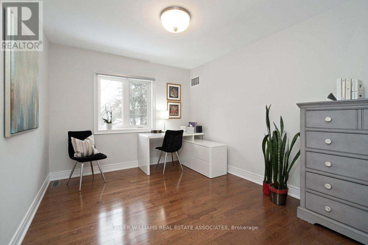 442 Valermo Drive, Toronto, Ontario  M8W 2M2 - Photo 28 - W12039794