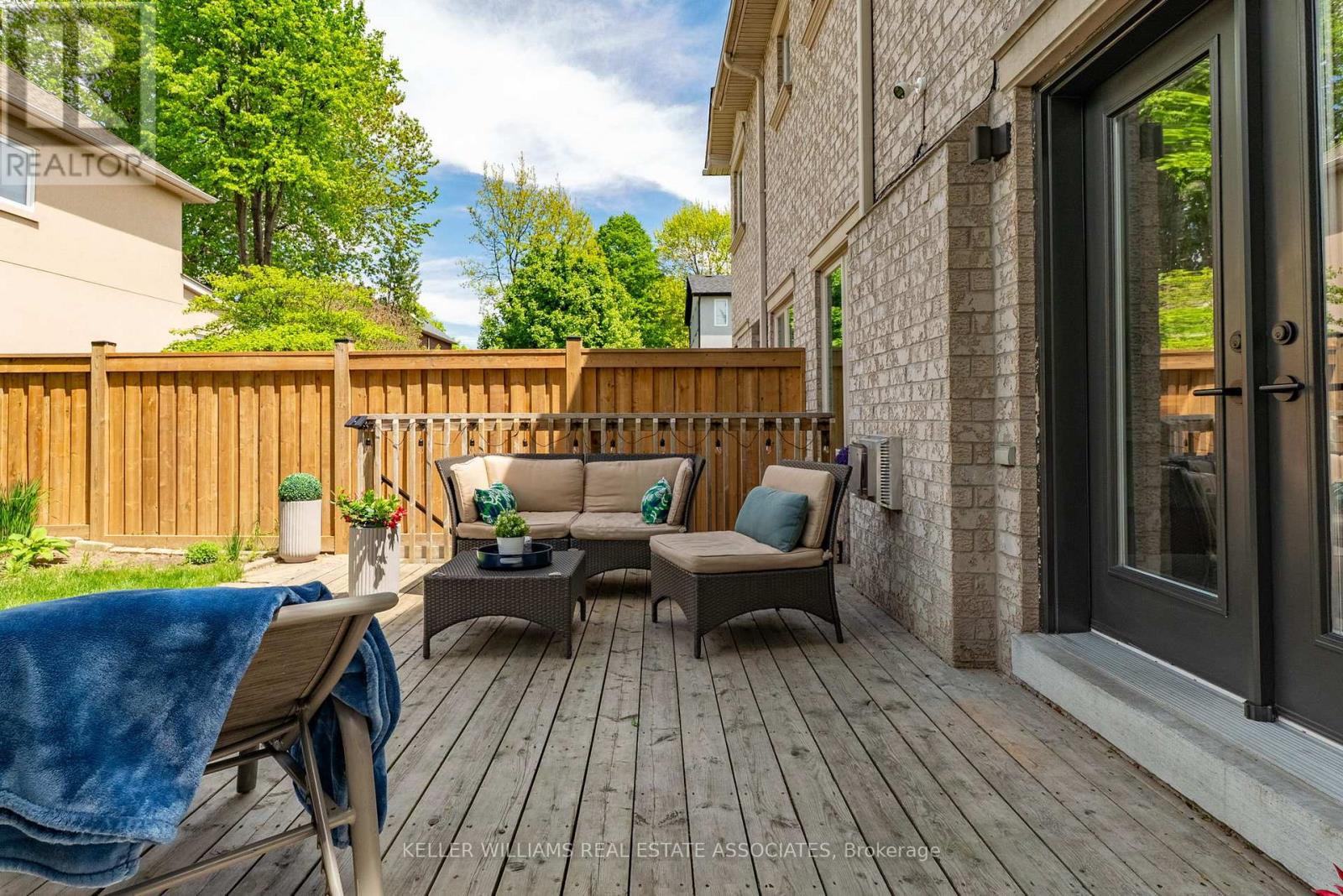442 Valermo Drive, Toronto, Ontario  M8W 2M2 - Photo 39 - W12039794