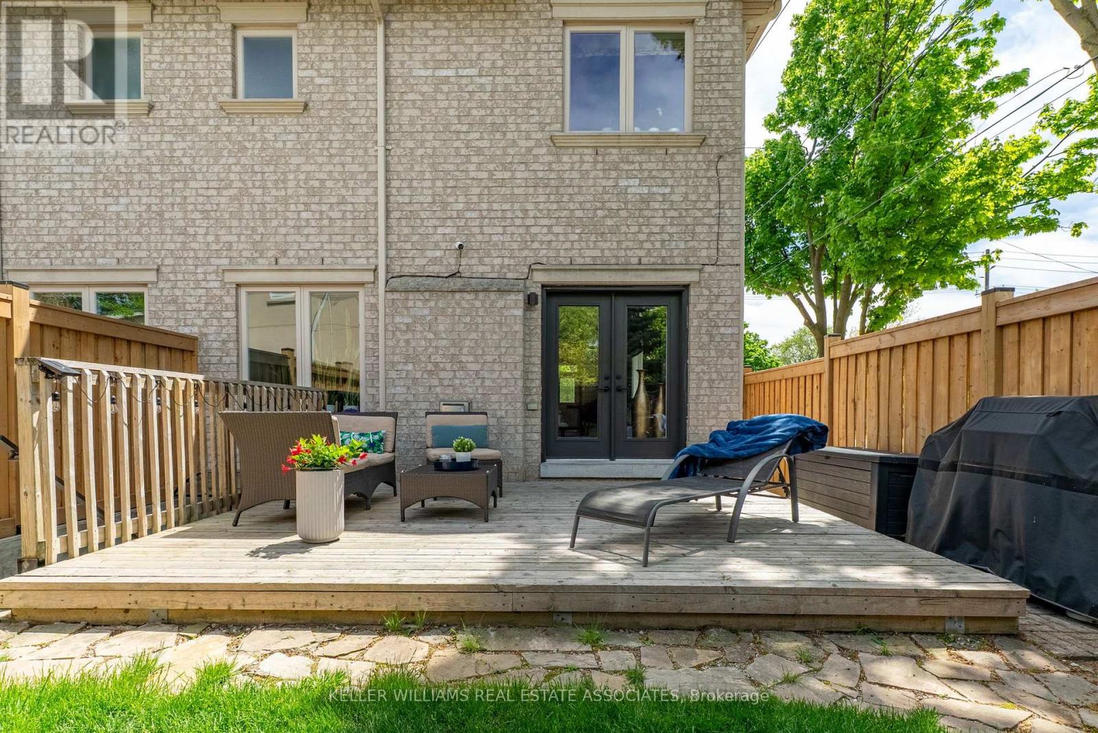 442 Valermo Drive, Toronto, Ontario  M8W 2M2 - Photo 42 - W12039794