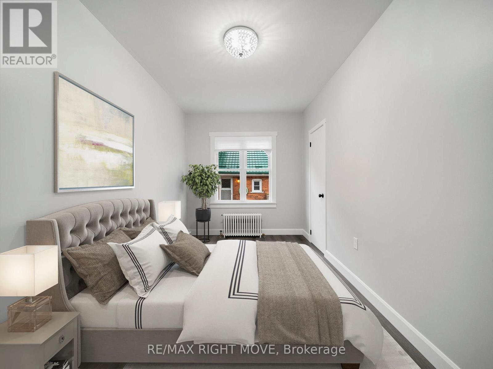 206 Mary Street, Orillia, Ontario  L3V 3E6 - Photo 21 - S12163430