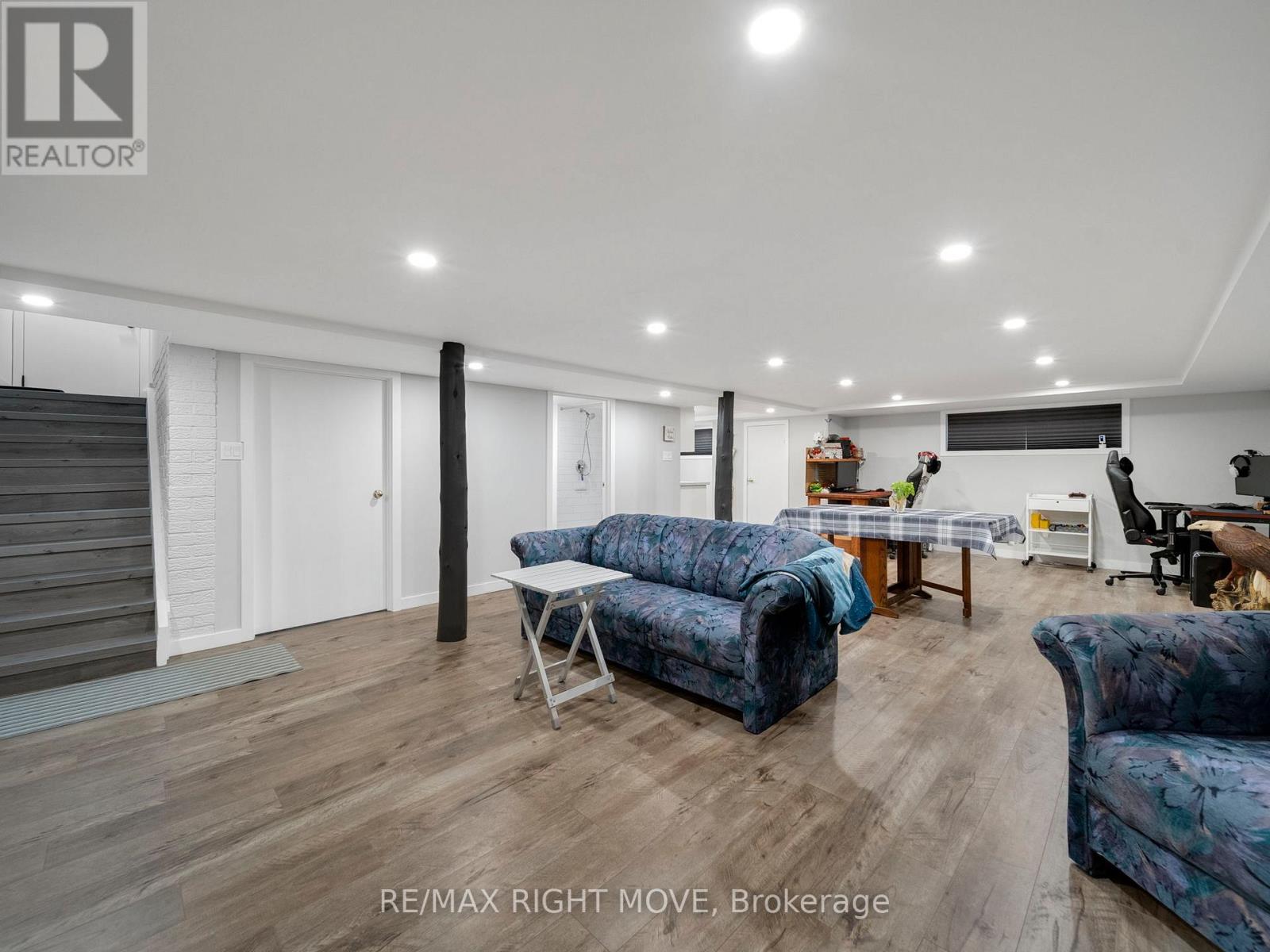 206 Mary Street, Orillia, Ontario  L3V 3E6 - Photo 28 - S12163430