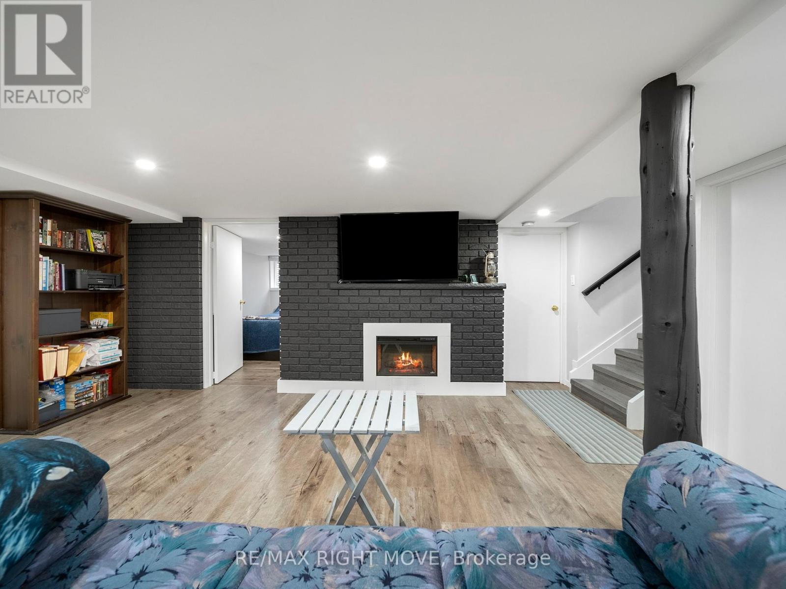 206 Mary Street, Orillia, Ontario  L3V 3E6 - Photo 30 - S12163430