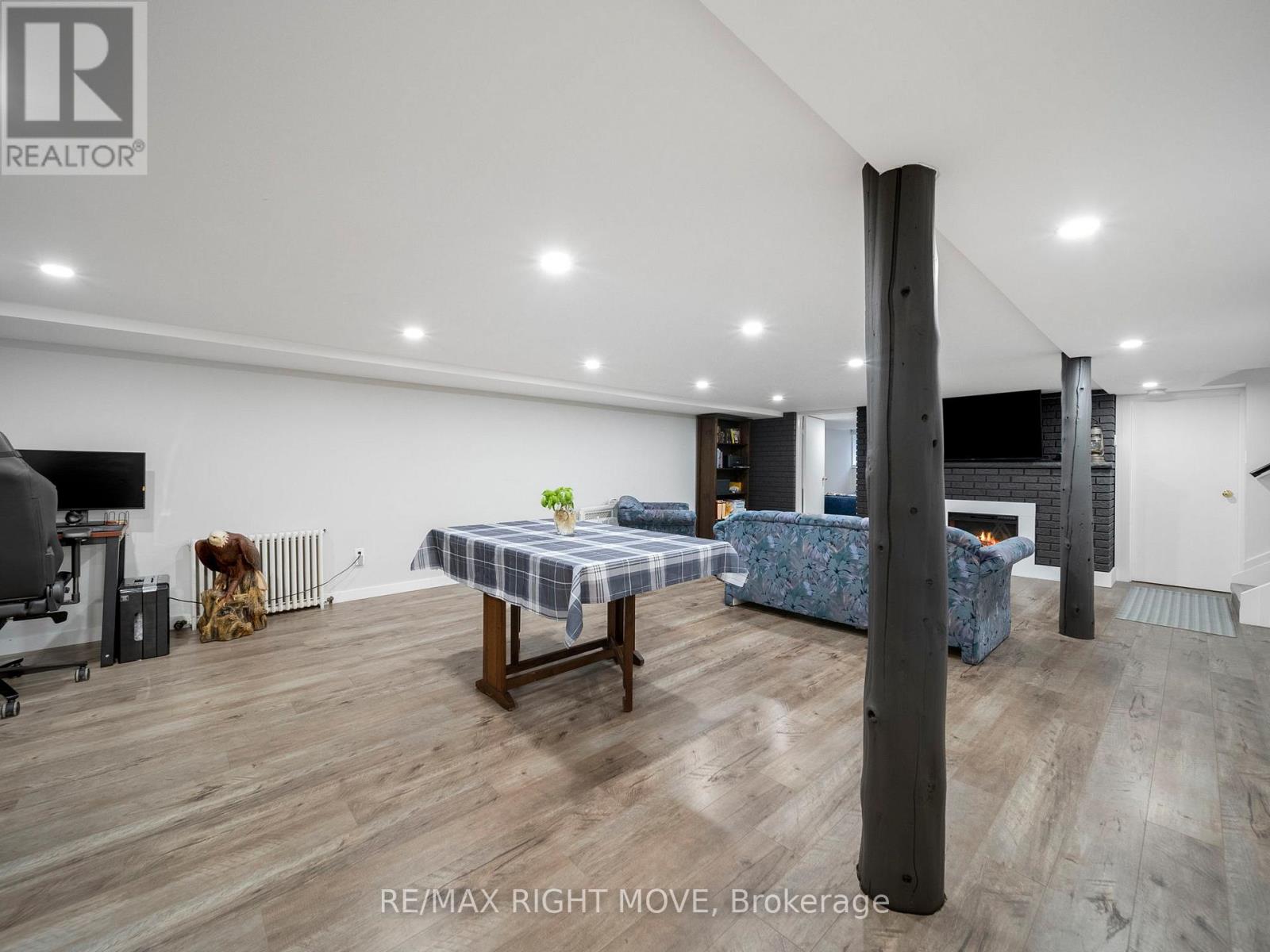 206 Mary Street, Orillia, Ontario  L3V 3E6 - Photo 32 - S12163430