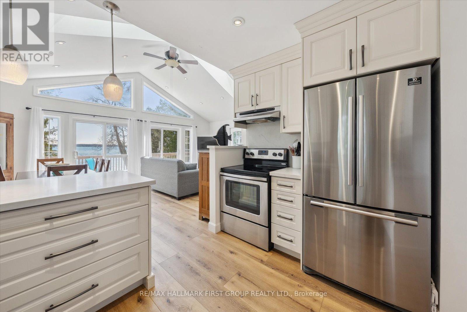 2807 Lakeside Drive, Severn, Ontario  L0K 1G0 - Photo 12 - S12163514
