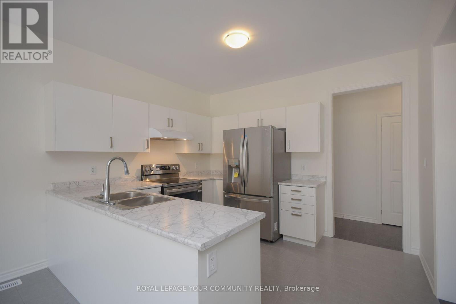 244 Mckenzie Drive, Clearview, Ontario  L0M 1S0 - Photo 12 - S12163528