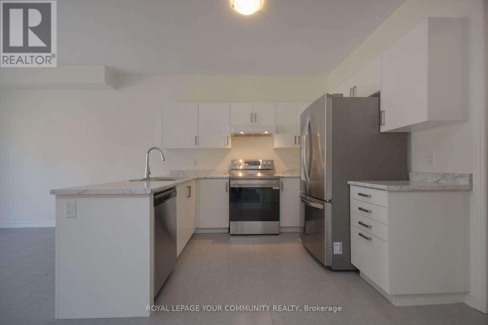 244 Mckenzie Drive, Clearview, Ontario  L0M 1S0 - Photo 13 - S12163528