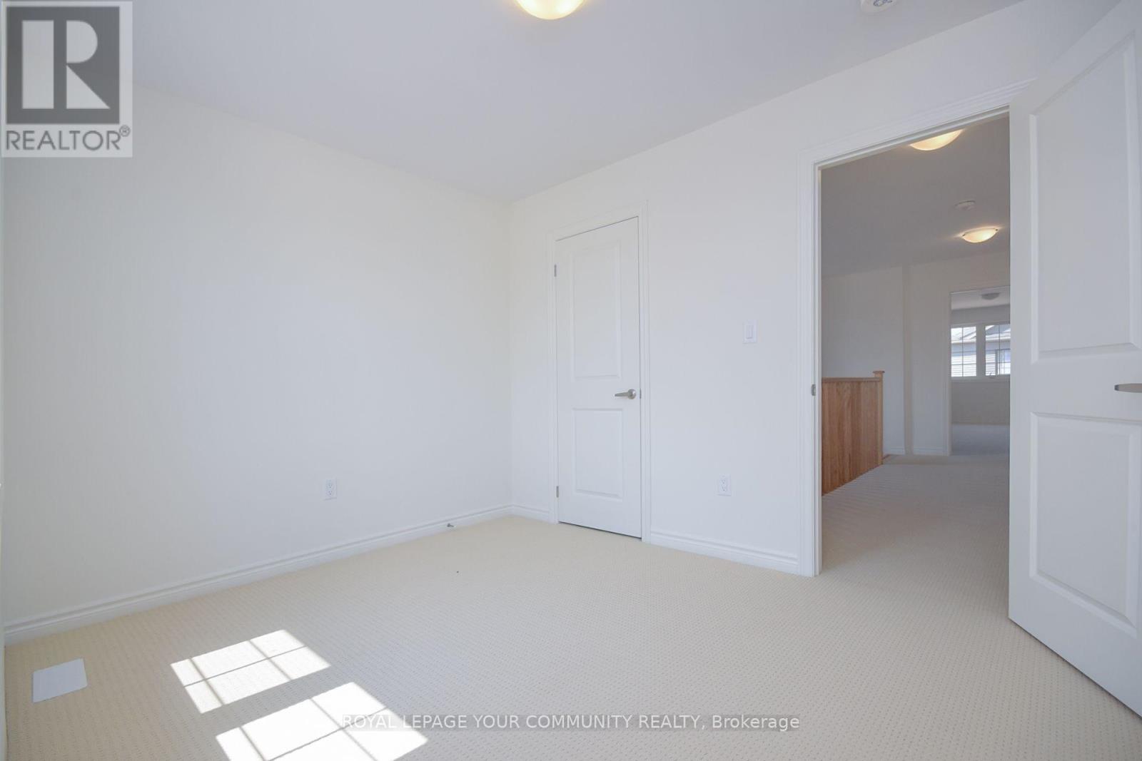 244 Mckenzie Drive, Clearview, Ontario  L0M 1S0 - Photo 18 - S12163528