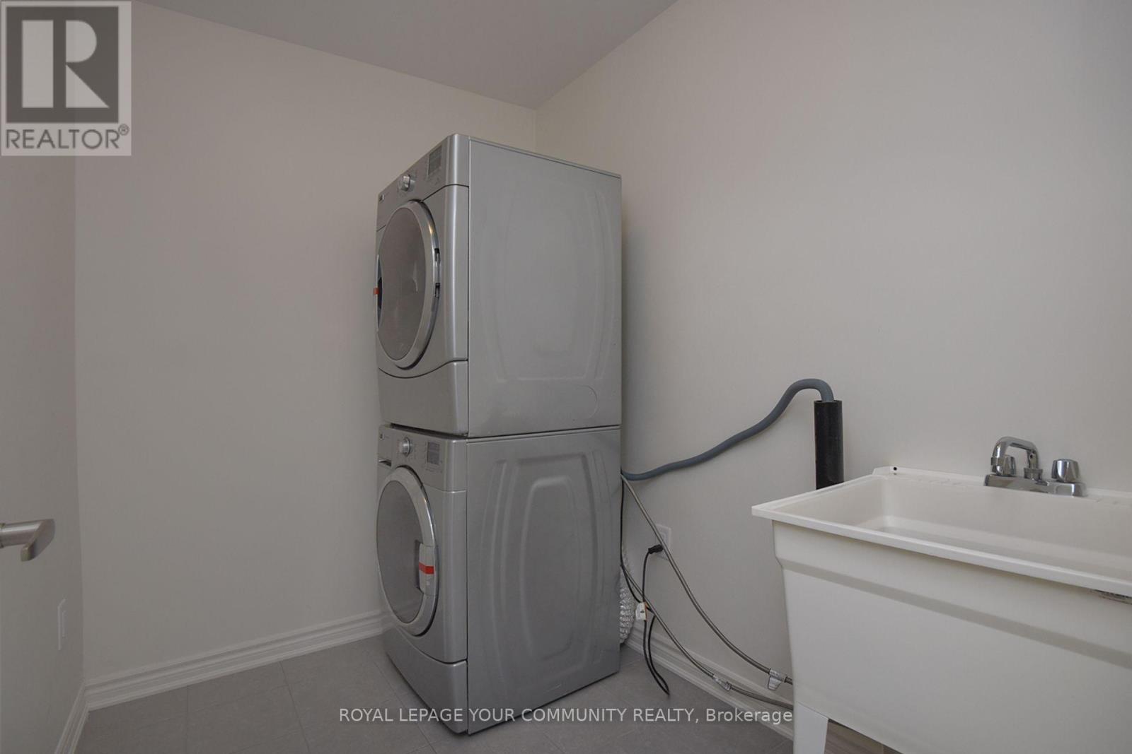 244 Mckenzie Drive, Clearview, Ontario  L0M 1S0 - Photo 30 - S12163528