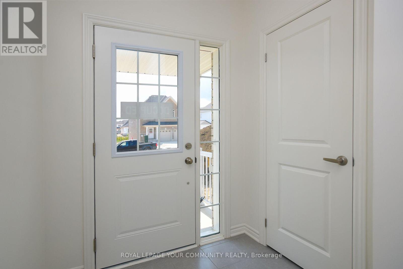 244 Mckenzie Drive, Clearview, Ontario  L0M 1S0 - Photo 6 - S12163528