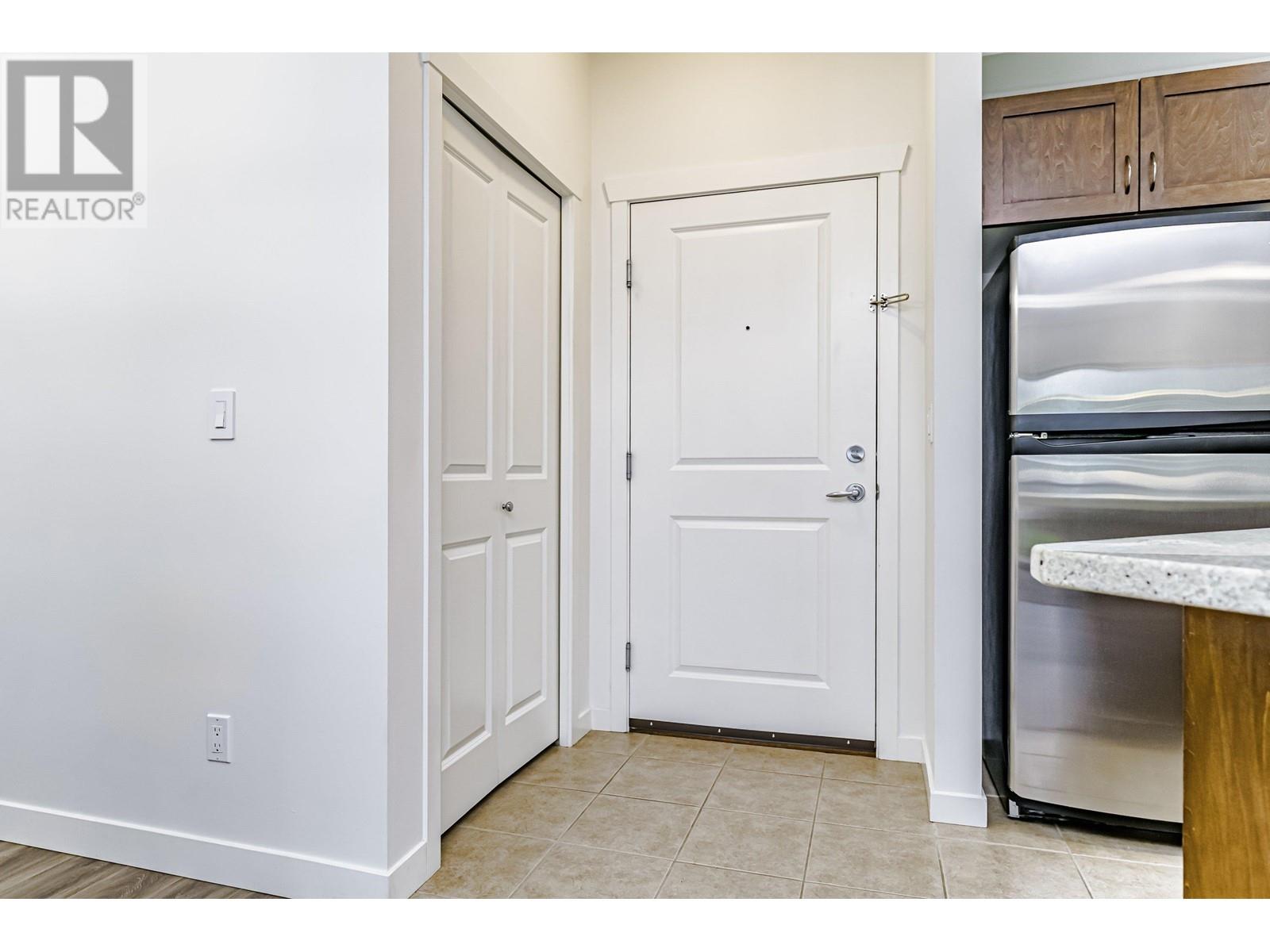 216 2336 Whyte Avenue, Port Coquitlam, British Columbia  V3C 0A7 - Photo 6 - R3005078