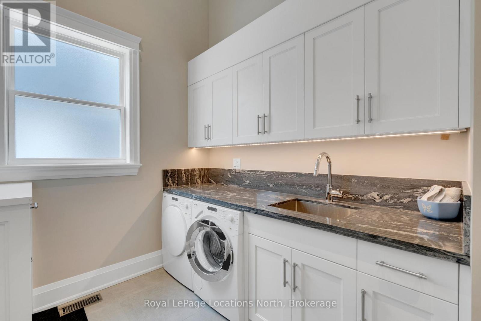 69 Stanley Street, Collingwood, Ontario  L9Y 0G7 - Photo 37 - S12163601