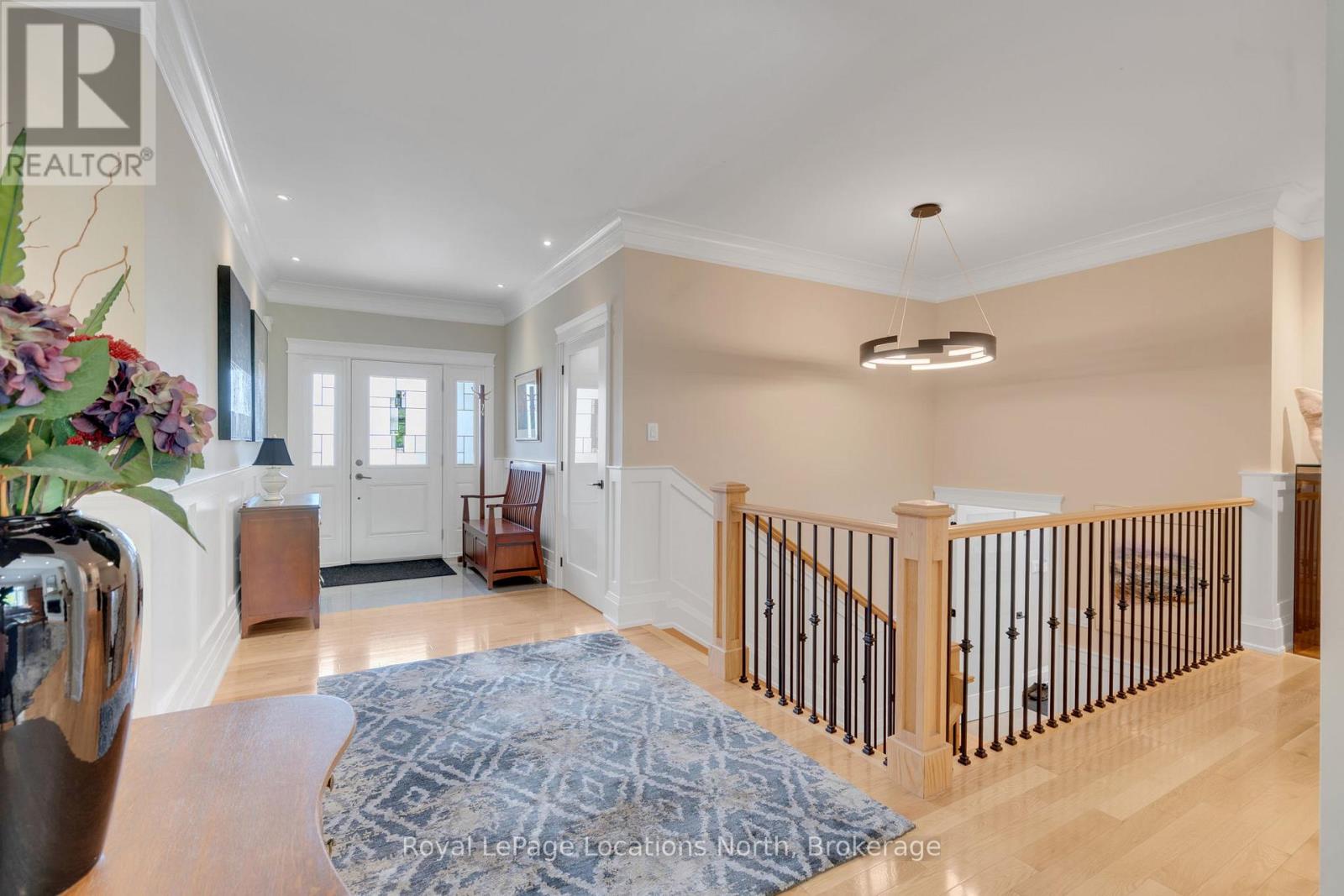 69 Stanley Street, Collingwood, Ontario  L9Y 0G7 - Photo 5 - S12163601