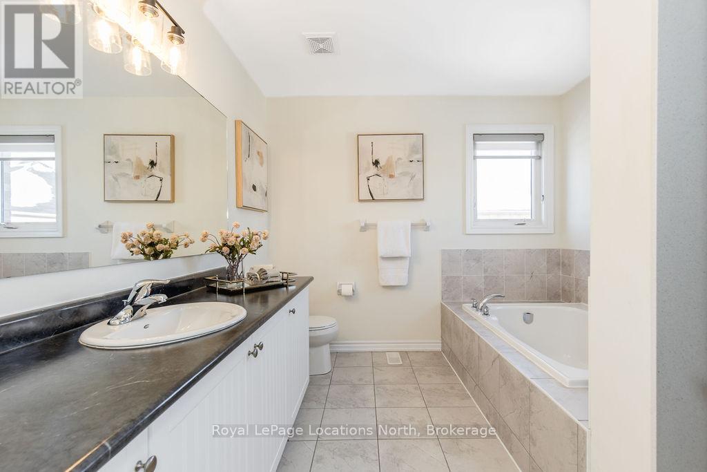 13 Academy Avenue, Wasaga Beach, Ontario  L9Z 0G9 - Photo 19 - S12163660