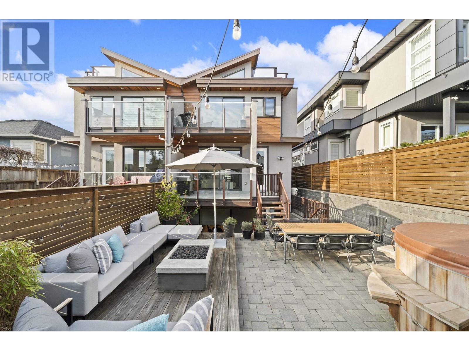 413 W Keith Road, North Vancouver, British Columbia  V7M 1M2 - Photo 1 - R3005488