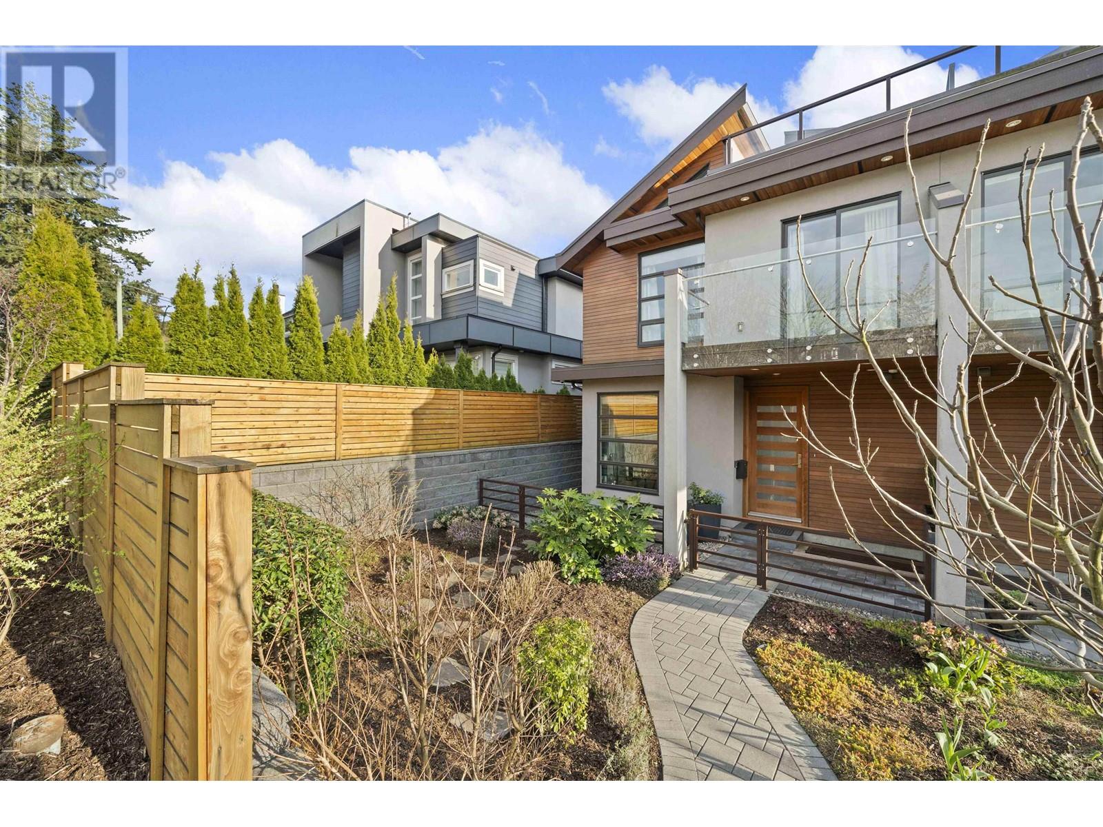 413 W Keith Road, North Vancouver, British Columbia  V7M 1M2 - Photo 3 - R3005488