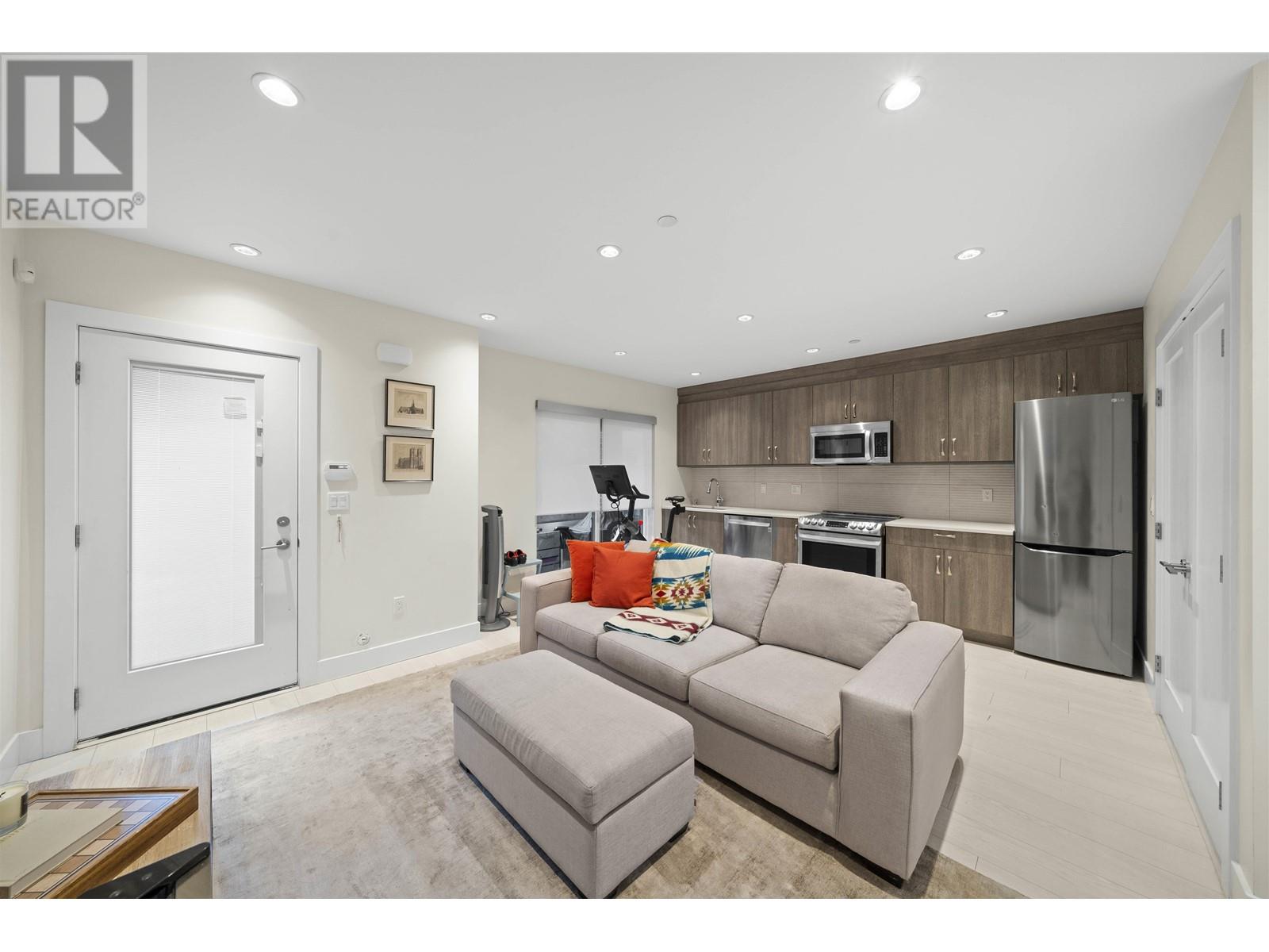 413 W Keith Road, North Vancouver, British Columbia  V7M 1M2 - Photo 35 - R3005488