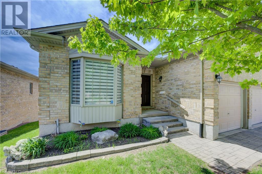 900 Doon Village Road Unit# 4, Kitchener, Ontario  N2P 1A4 - Photo 3 - 40730960